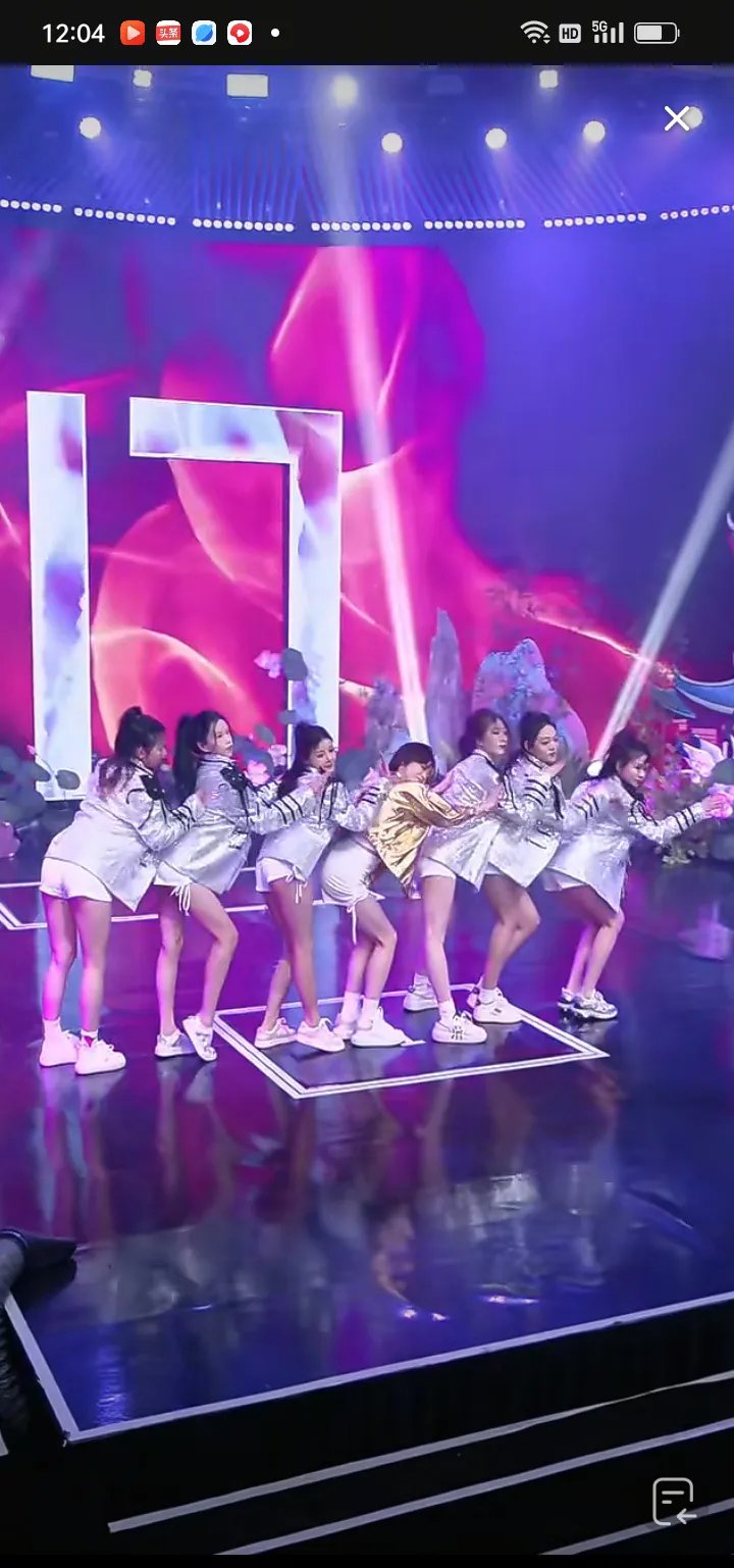 开云体育-包含德罗巴重返赛场，出色发挥首场状态出色，中国队观众沸腾！的词条-开云体育