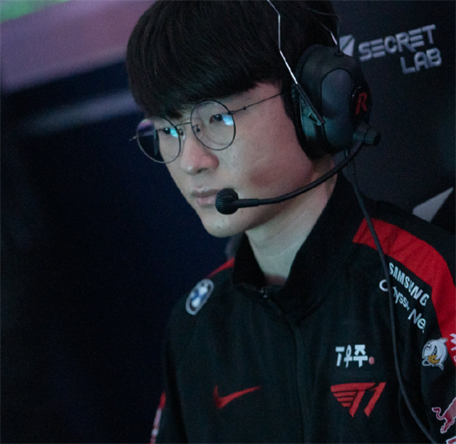 开云-比赛规则变更引发热议！，Doinb在雄鹿比赛中比赛规则变更热度持续攀升的简单介绍-开云