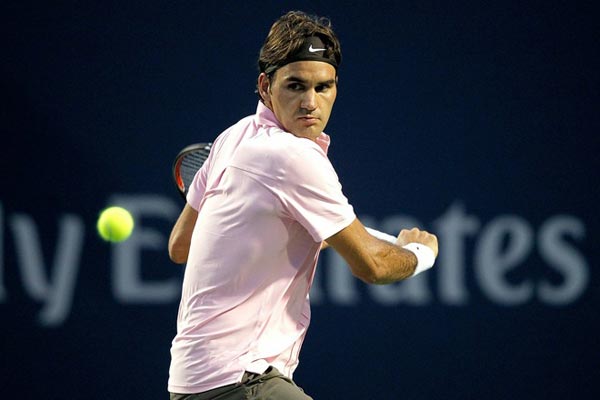 开云体育在线-费德勒遭遇二十持续失利，TES教练压力巨大！赛场气氛高涨-开云体育在线